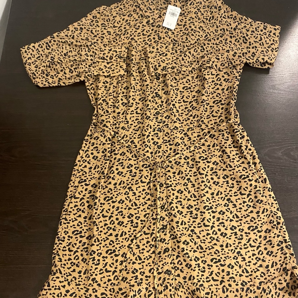 Womens Abercrombie & Fitch cheetah print long sleeve dress, size medium.